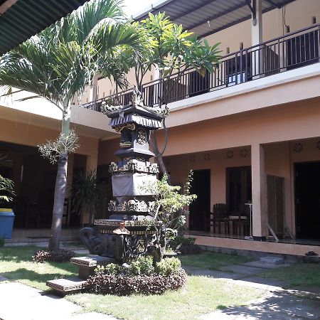 Puji Homestay ماتارام المظهر الخارجي الصورة