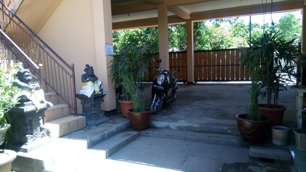 Puji Homestay ماتارام المظهر الخارجي الصورة