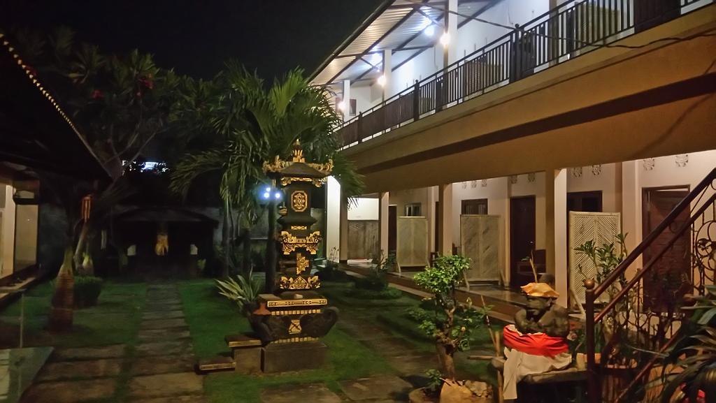 Puji Homestay ماتارام المظهر الخارجي الصورة