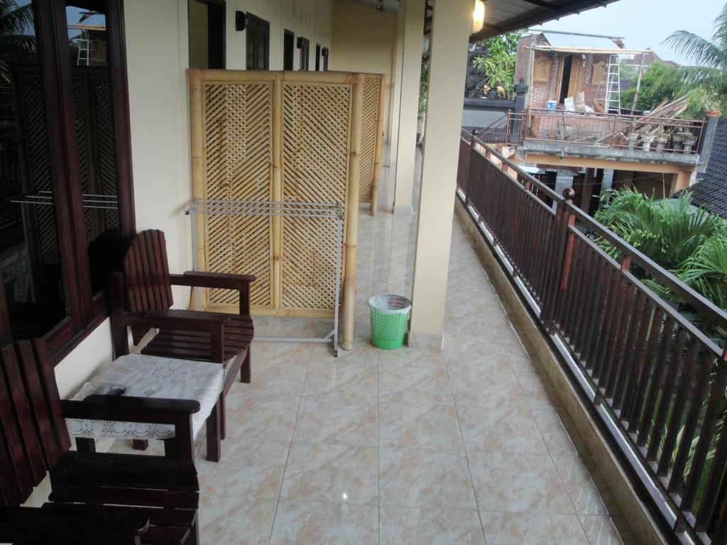 Puji Homestay ماتارام المظهر الخارجي الصورة