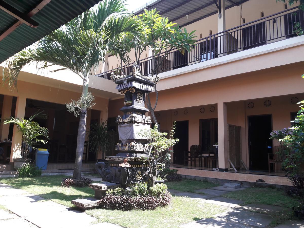 Puji Homestay ماتارام المظهر الخارجي الصورة